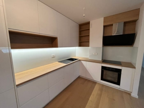 3754cb23-e4eb-47f4-865a-a2997a43dfb3 (1)