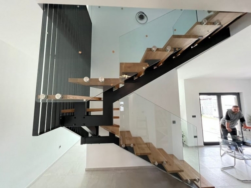 e75aba56-e13c-452a-a499-d13733a88715