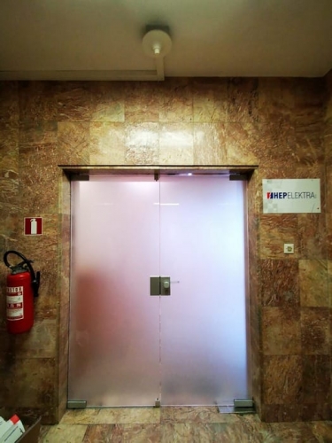 f02ebb6d-e9d9-4b10-a0db-4f28e3d4e5de